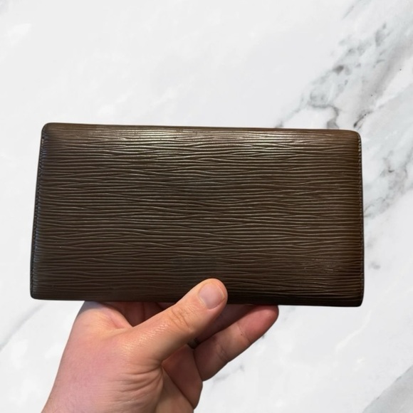 Louis Vuitton Epi Leather Wallet Bifold Dust Bag - Picture 6 of 14